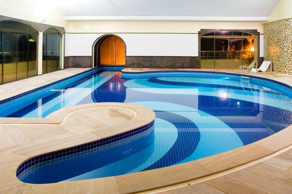 Piscina do local